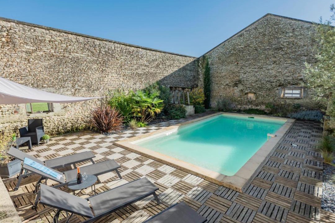 Photo of Others in Champagne-et-Fontaine