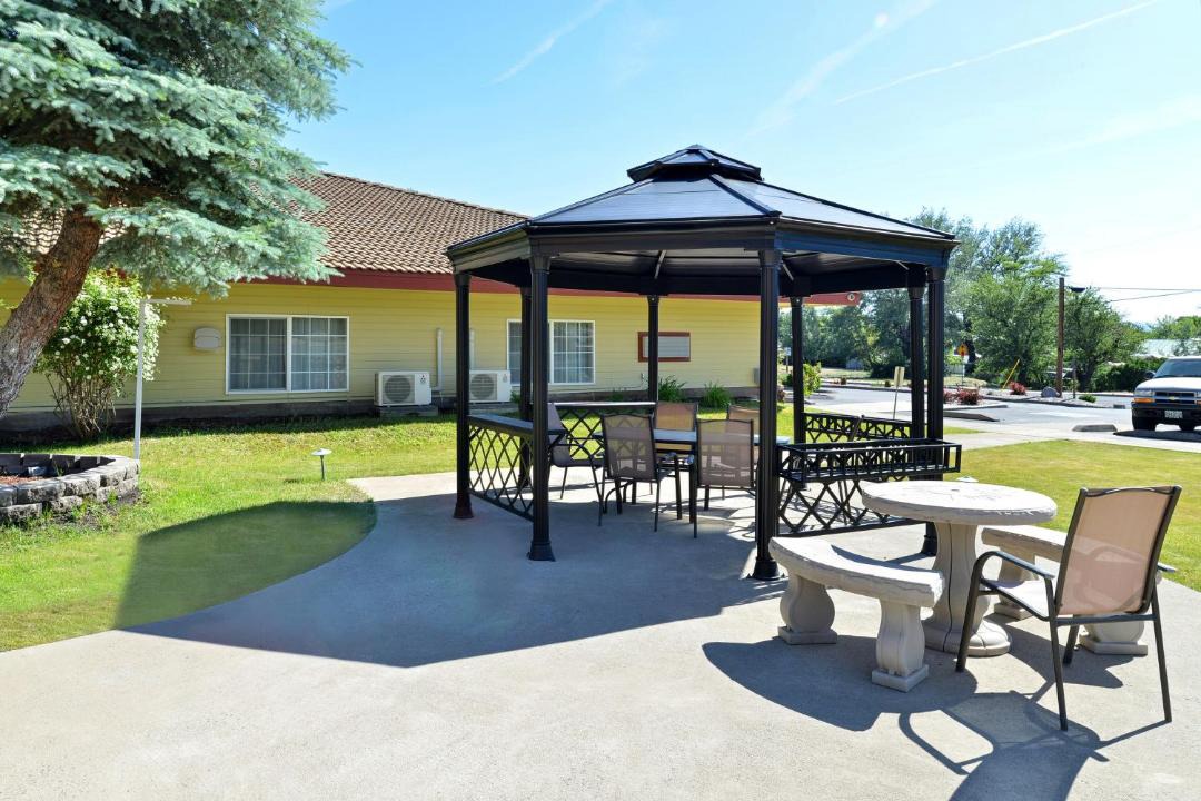 Photo of Others in Lakeview