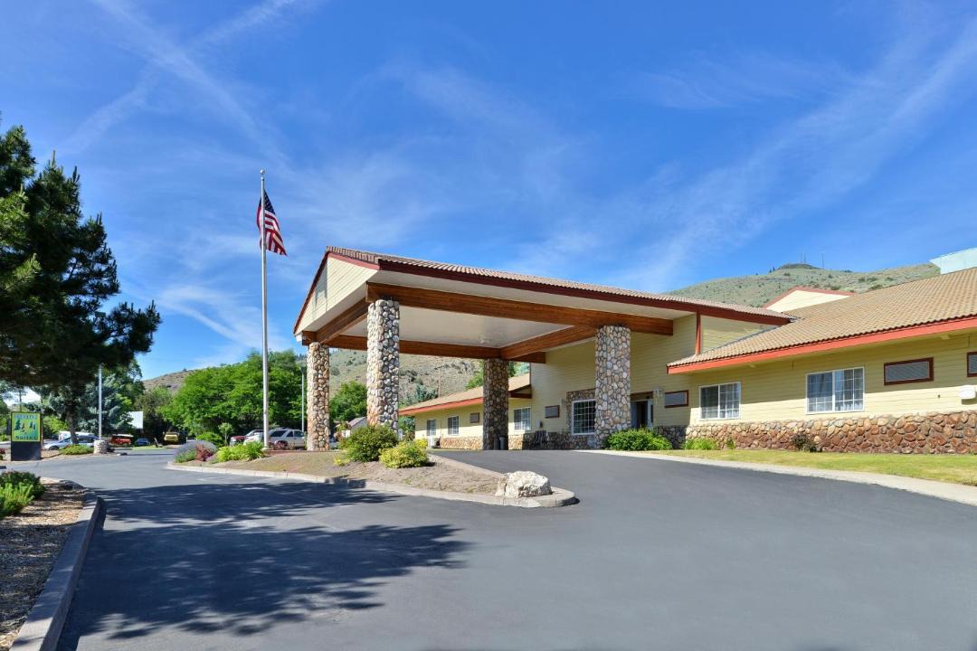 Photo of Others in Lakeview