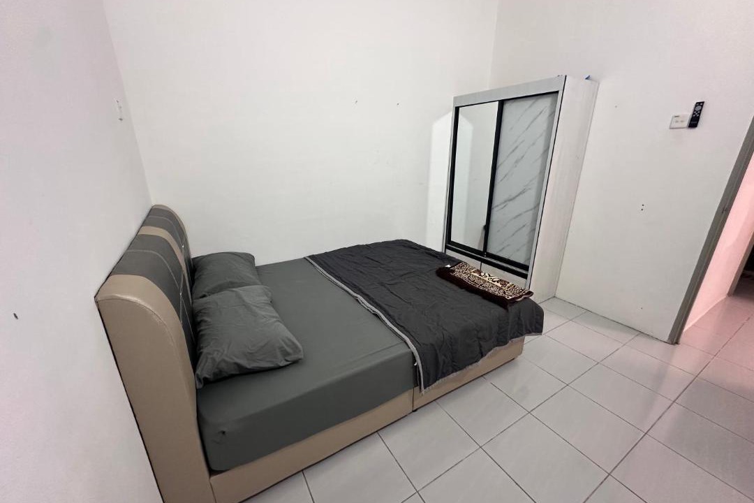 Photo of Bedroom in Muadzam Shah