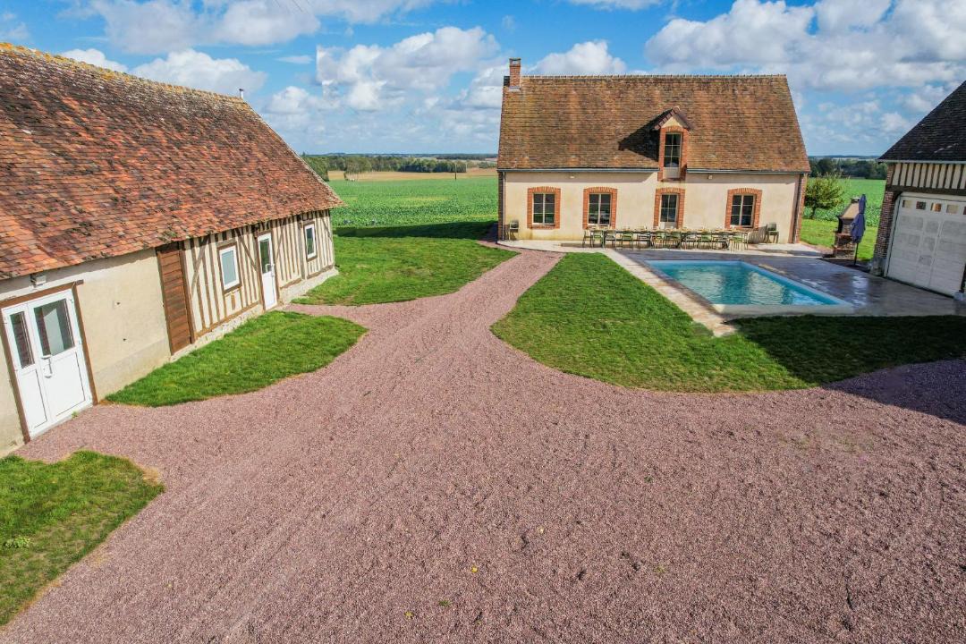 Photo of Others in Droue