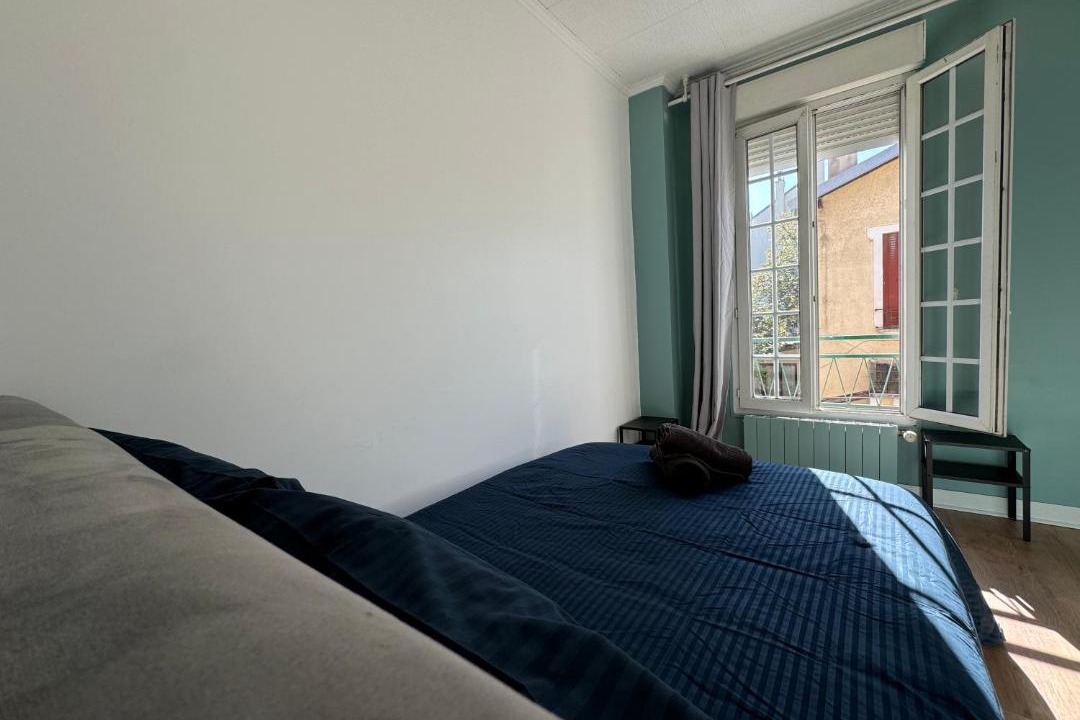 Photo of Bedroom in Saint-Denis