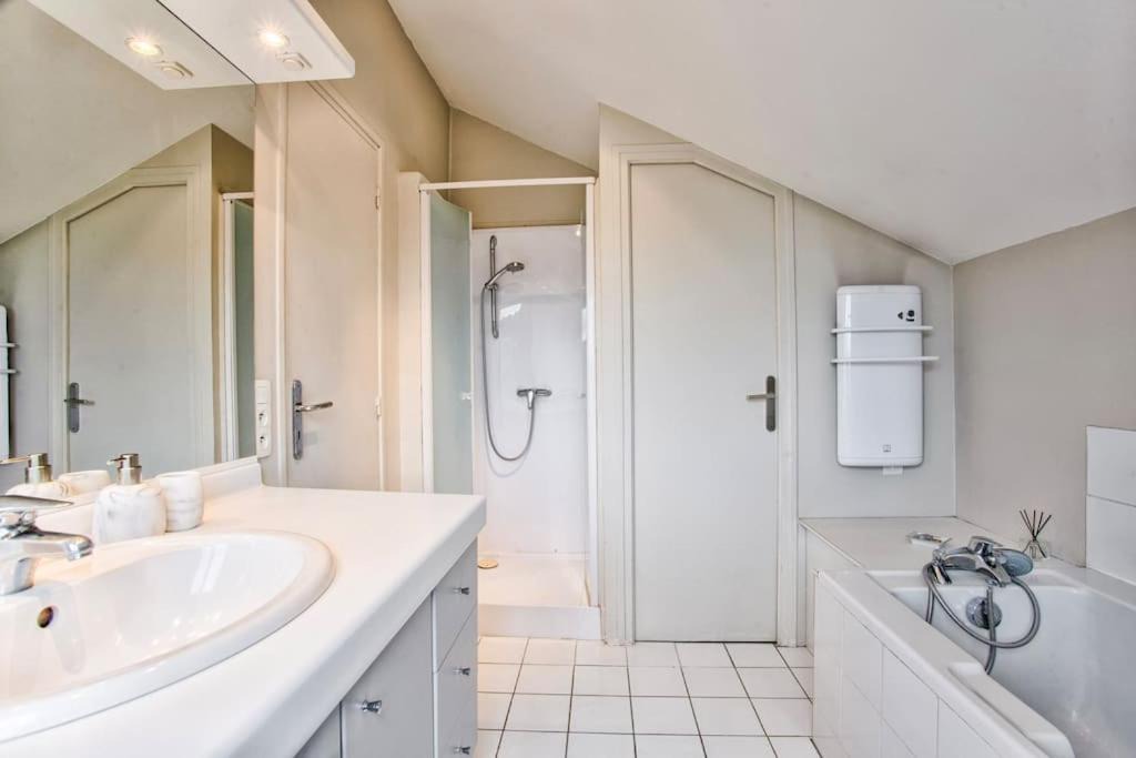 Photo of Bathroom in Touques