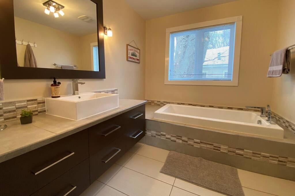 Photo of Bathroom in Saint-Andre-d'Argenteuil