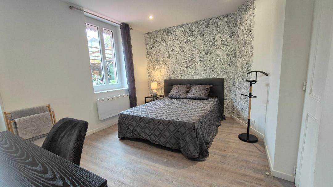 Photo of Bedroom in Quartier Saint-Clement - Jardin des Plantes
