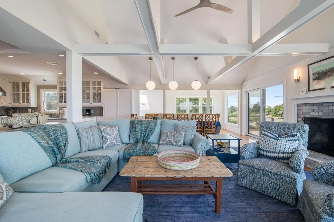 Photo of Livingroom in North Eastham