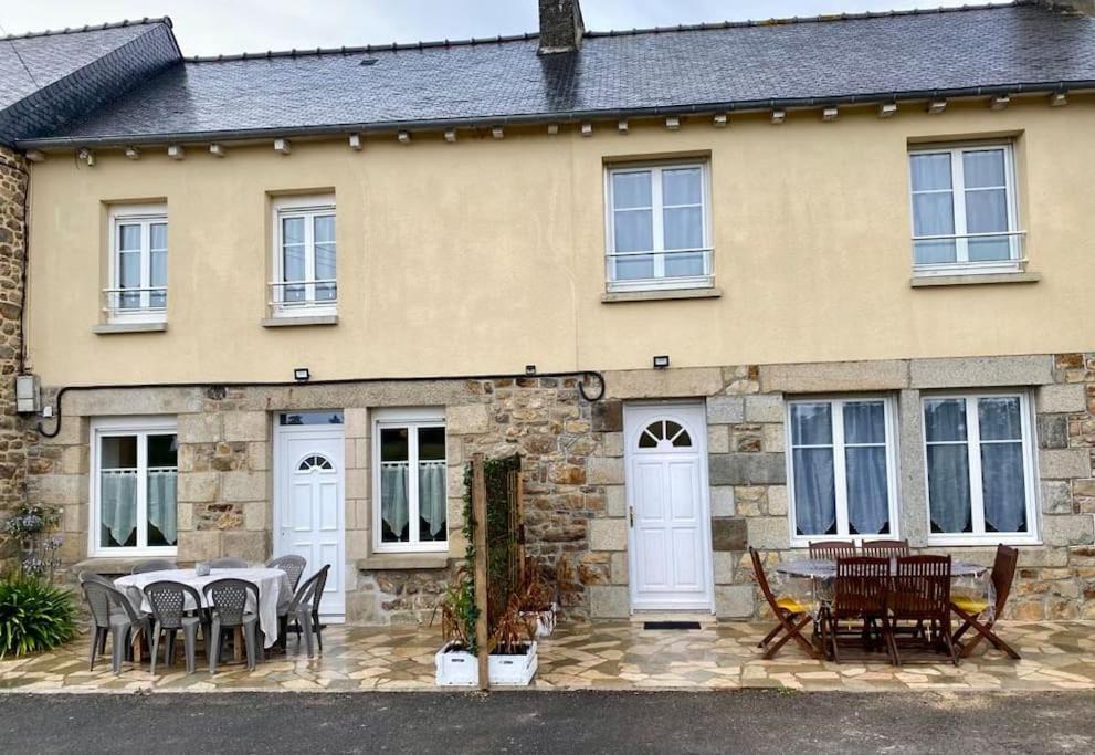 Photo of Others in Guitte