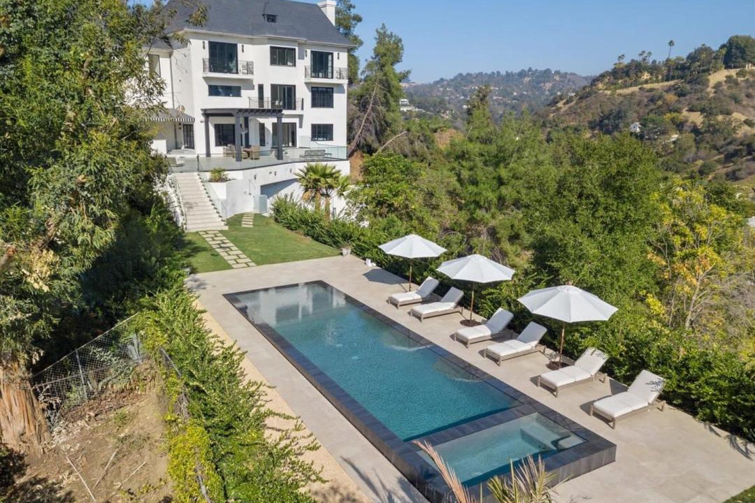 Photo of Others in Beverly Glen