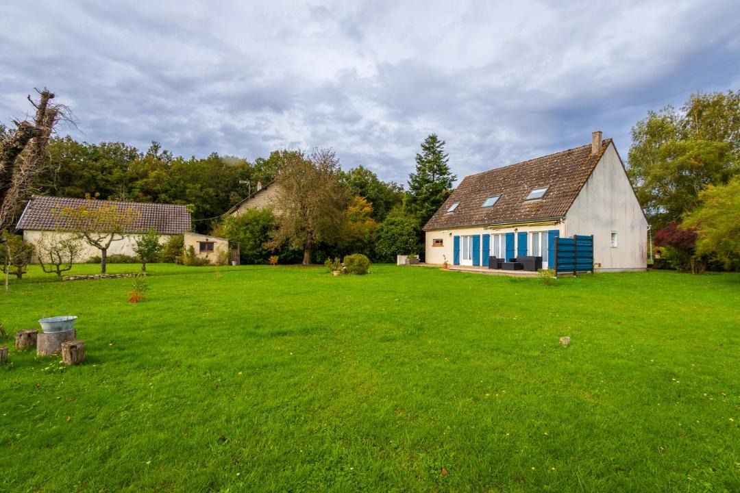 Photo of Others in La Selle-en-Hermoy