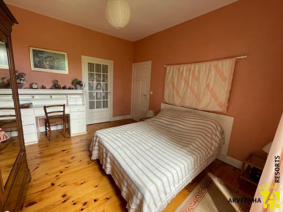 Photo of Bedroom in Saint-Nectaire