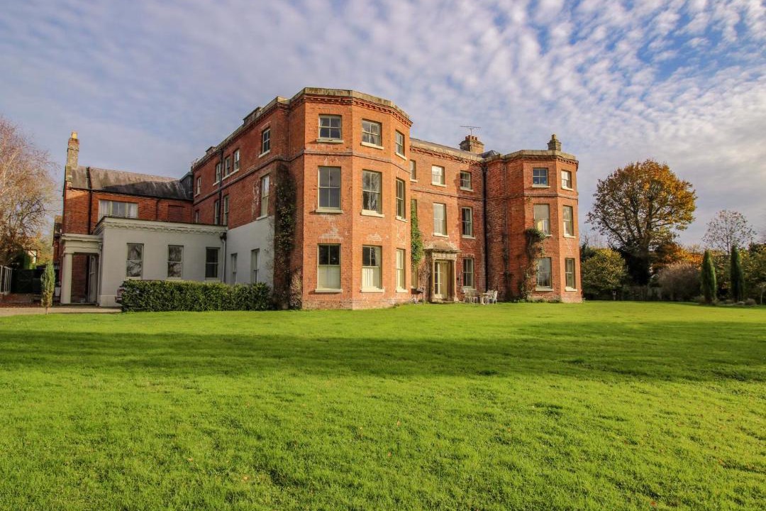 Photo of Others in Caynham