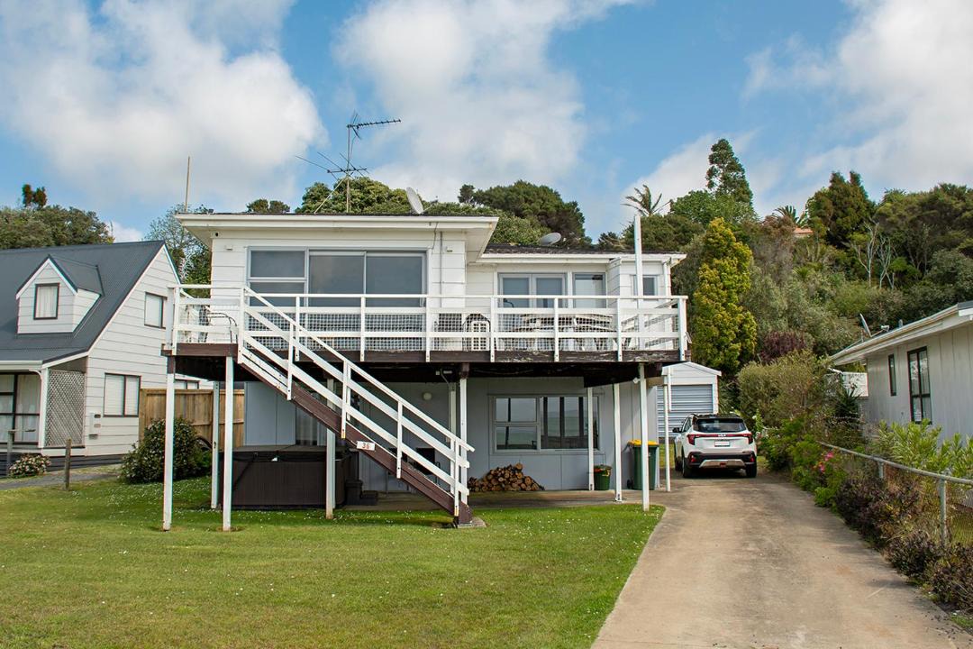 Photo of Others in Grahams Beach