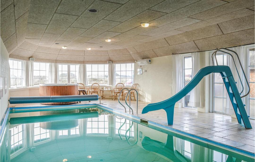 Photo of Others in Vrist Strand