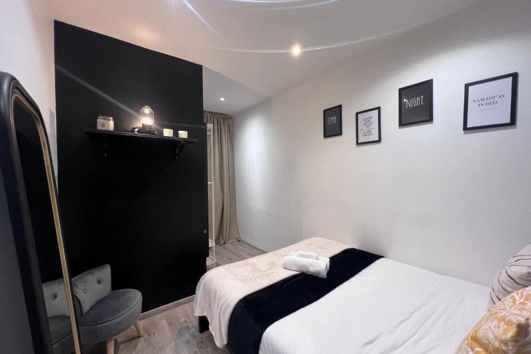 Photo of Bedroom in Batignolles