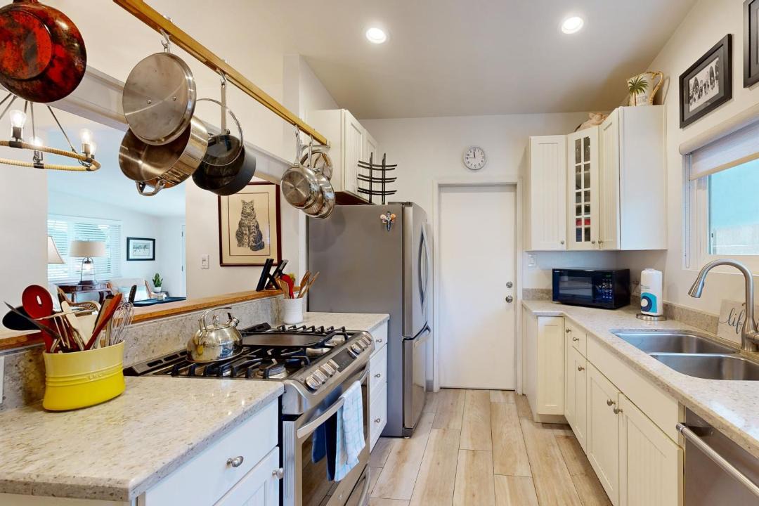 Photo of Kitchen in Pierpont Bay