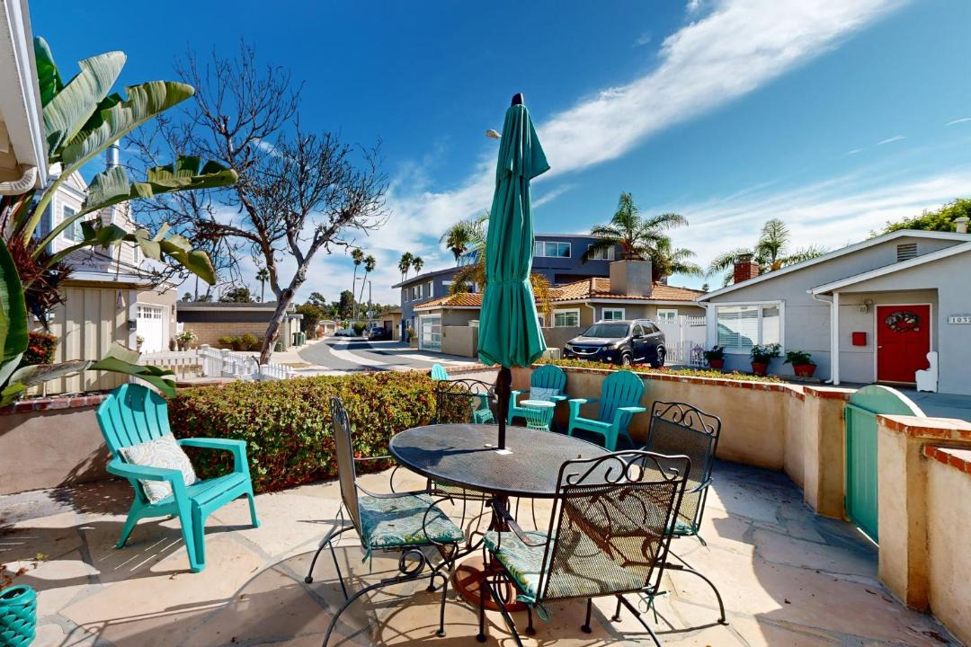 Photo of Patio Balcony in Pierpont Bay