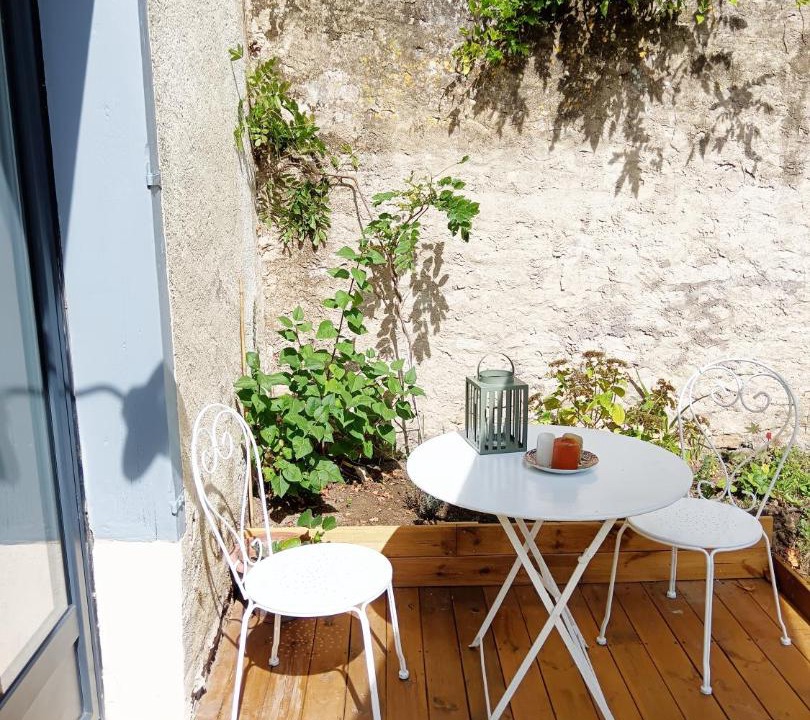 Photo of Patio Balcony in Lion-sur-Mer