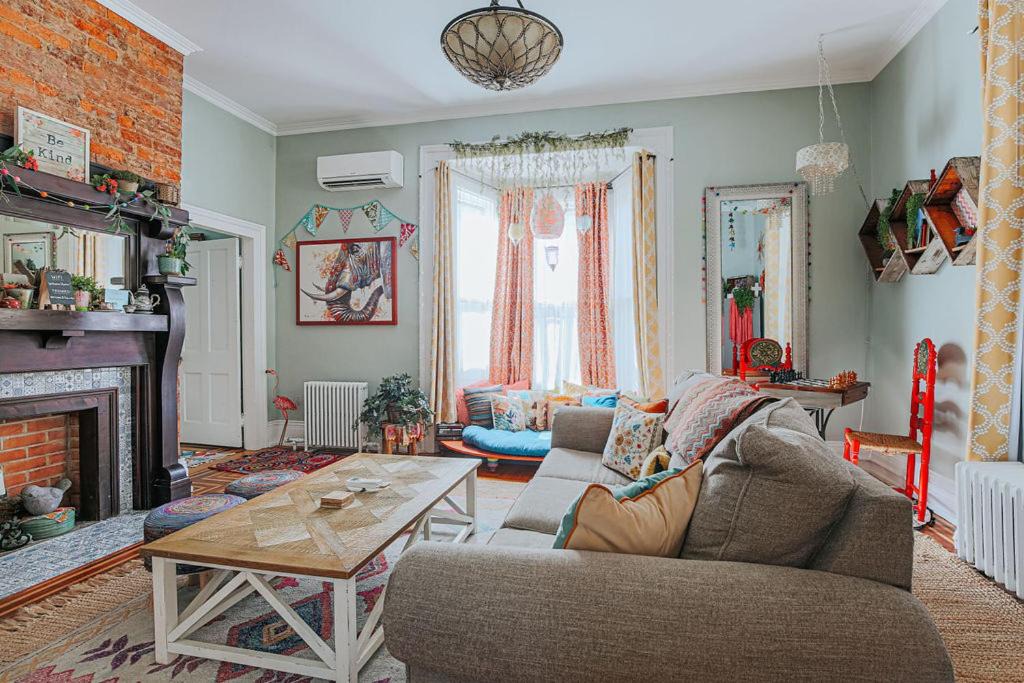 Photo of Livingroom in Staunton