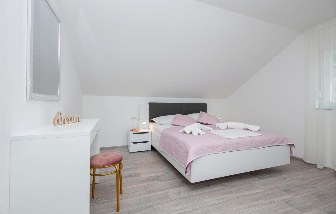 Photo of Bedroom in Podaca
