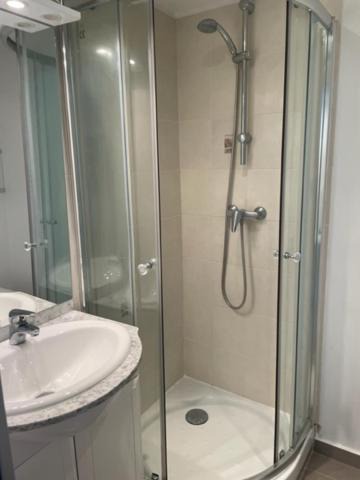 Photo of Bathroom in Centre
