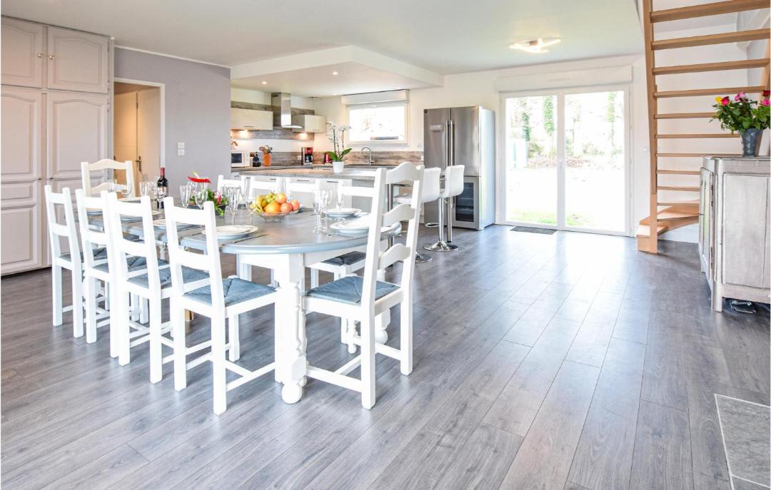 Photo of Kitchen in Saint-Martin-aux-Buneaux