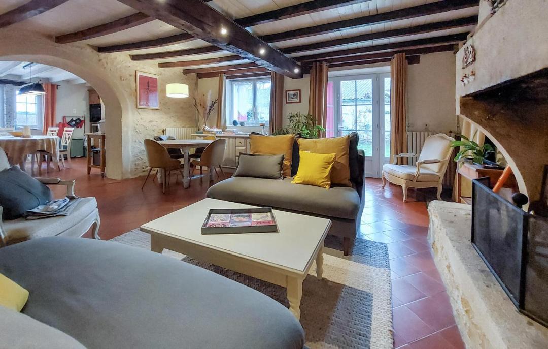 Photo of Others in Doulezon