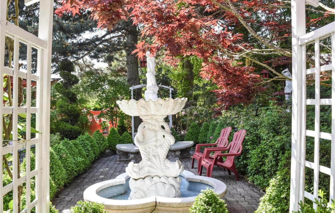 Photo of Others in Pierre-Chatel