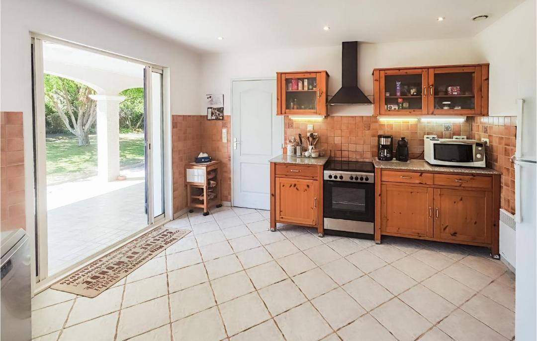 Photo of Kitchen in Prades-sur-Vernazobre