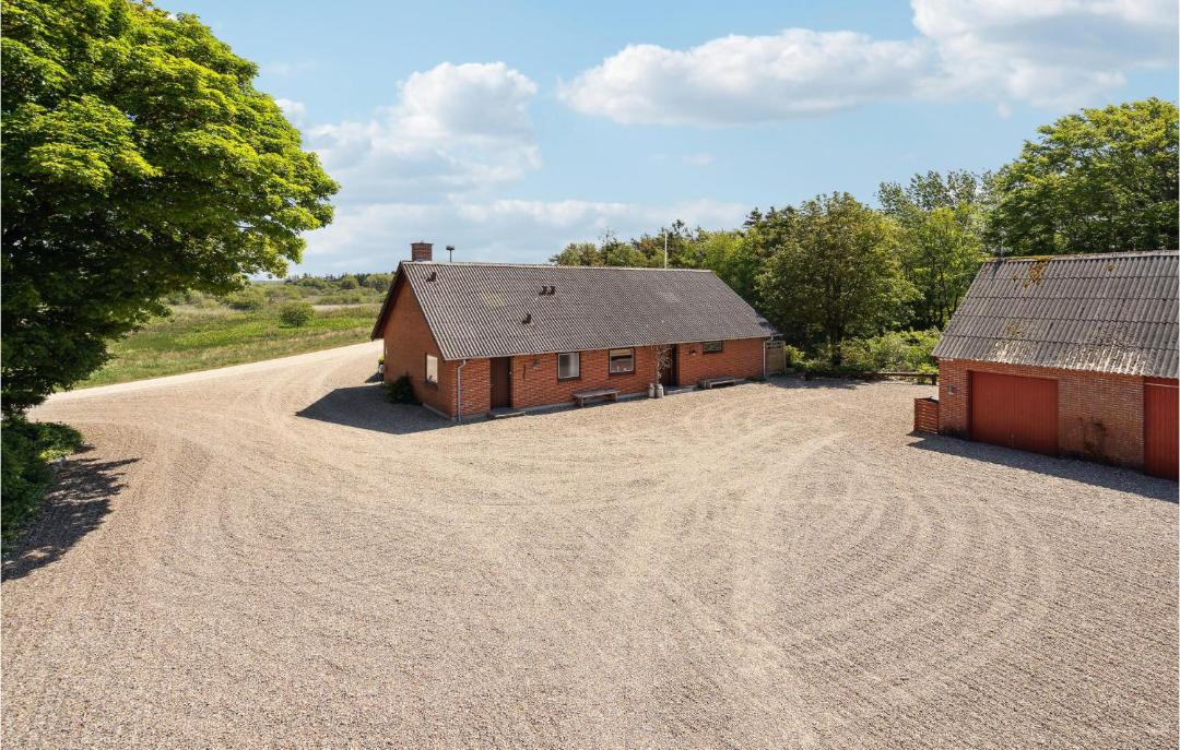 Photo of Others in Bækmarksbro