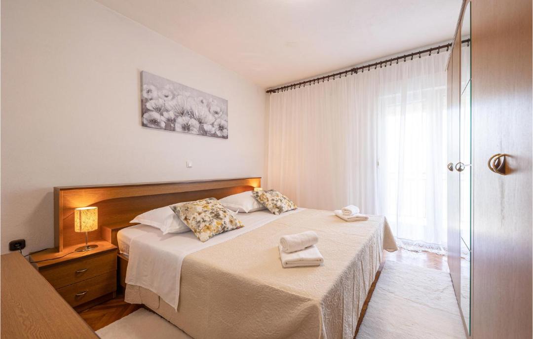 Photo of Bedroom in Neoric