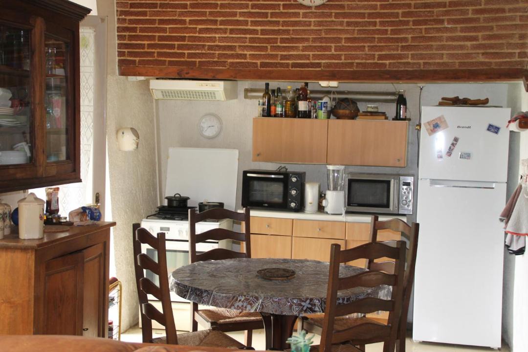 Photo of Kitchen in Saint-Michel-de-Lanes