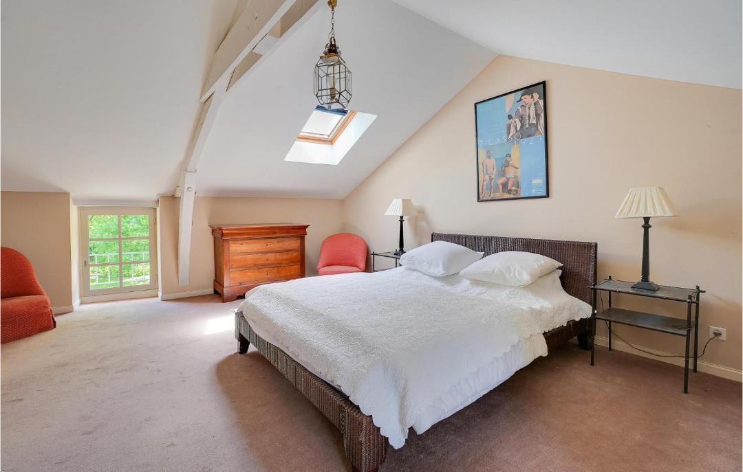 Photo of Bedroom in Nieul-le-Dolent