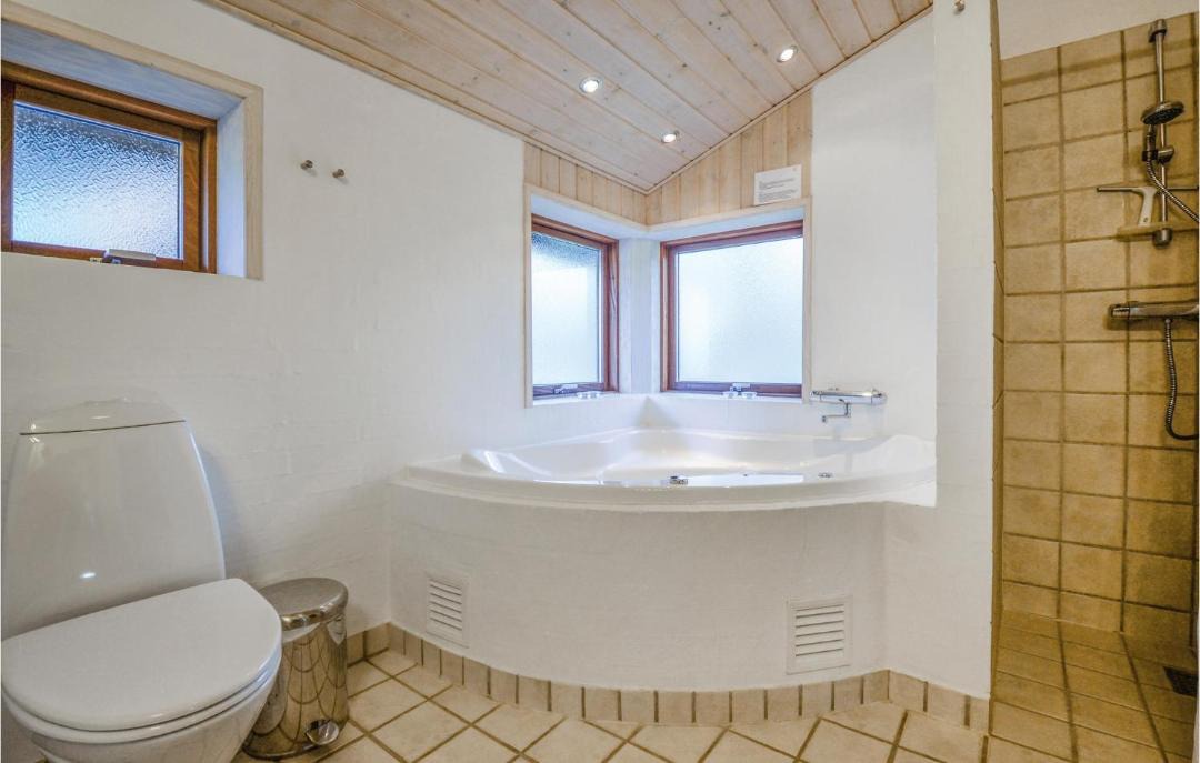 Photo of Bathroom in Øksenmølle