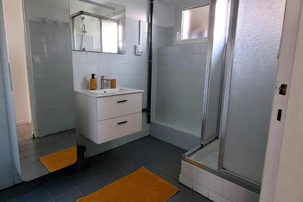 Photo of Bathroom in Malestroit