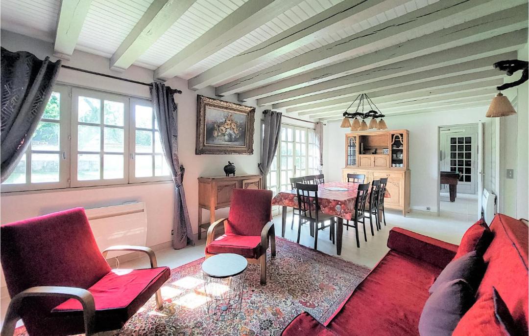 Photo of Others in Etigny