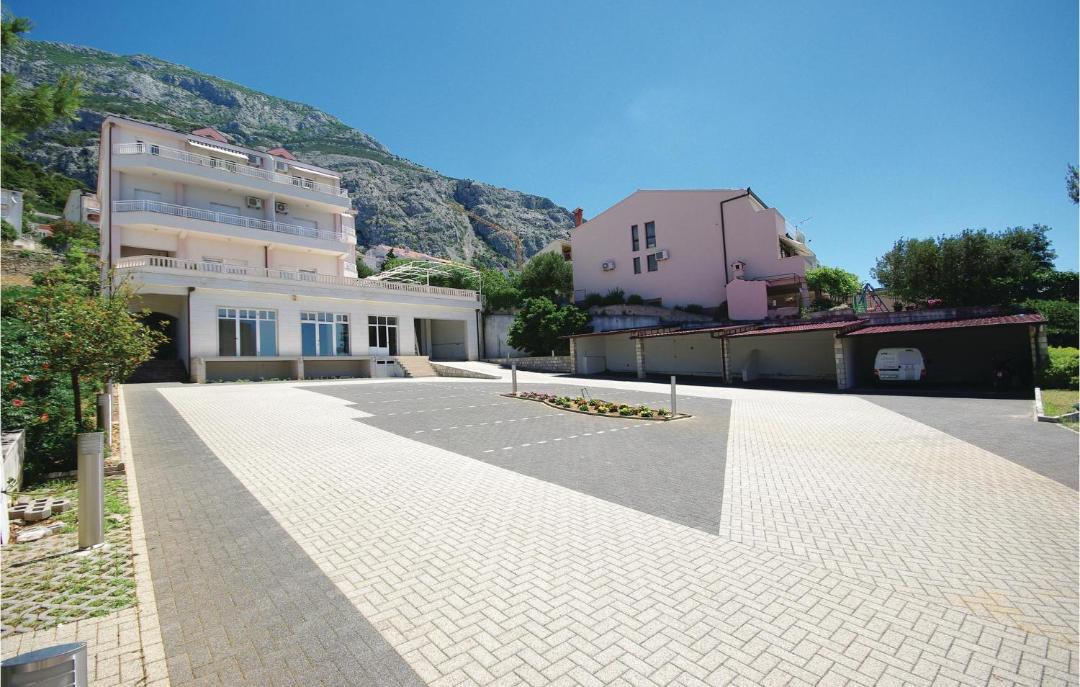Photo of Others in Makarska