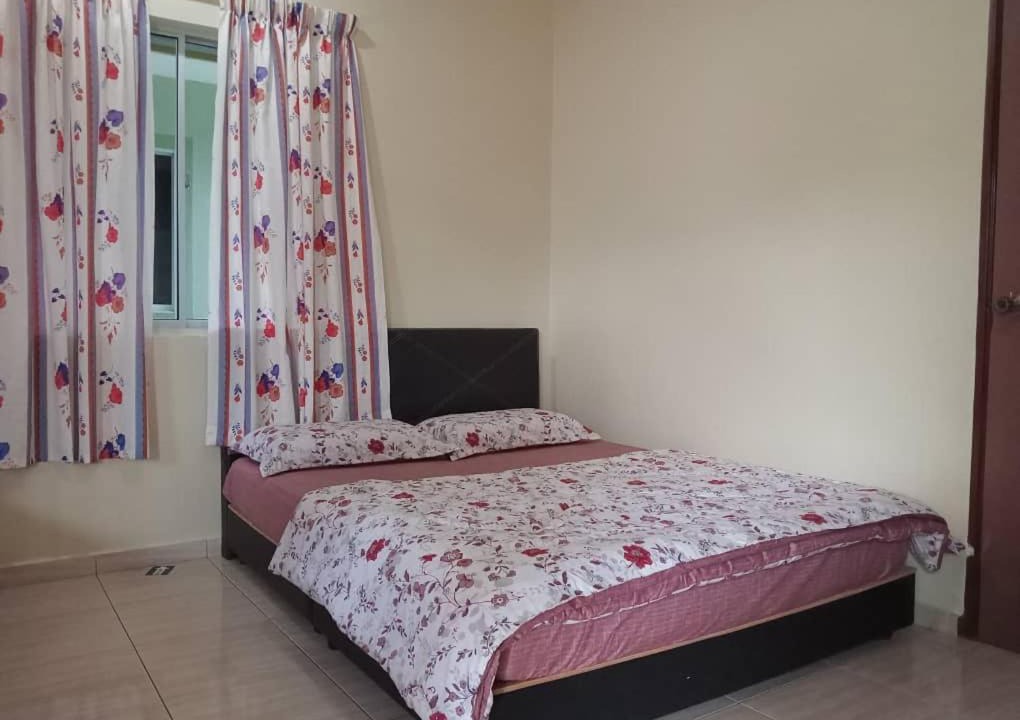 Photo of Bedroom in Kampung Tanjung Bidara