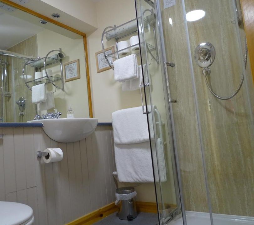Photo of Bathroom in Burray Village