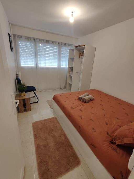 Photo of Bedroom in Sevran