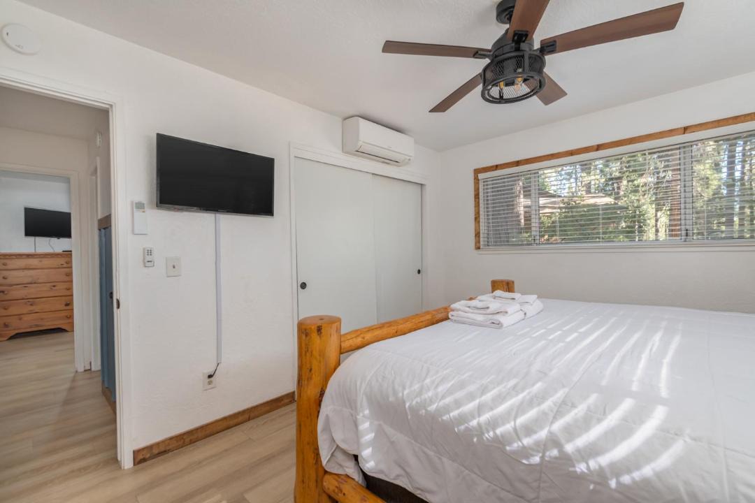 Photo of Bedroom in Avery