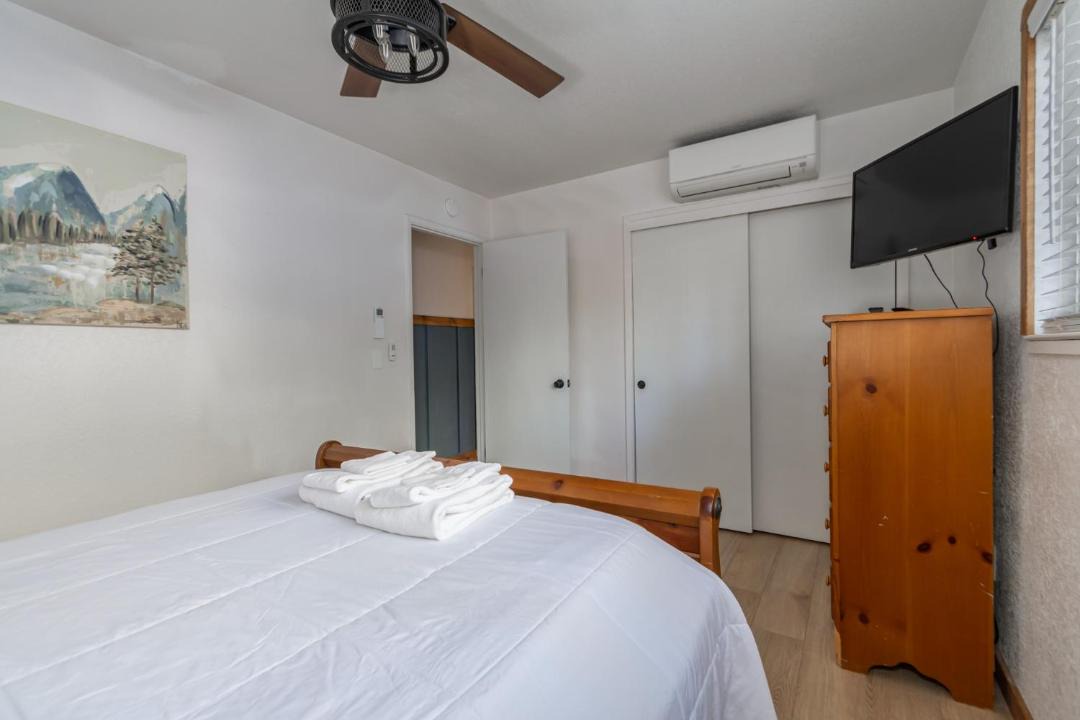 Photo of Bedroom in Avery