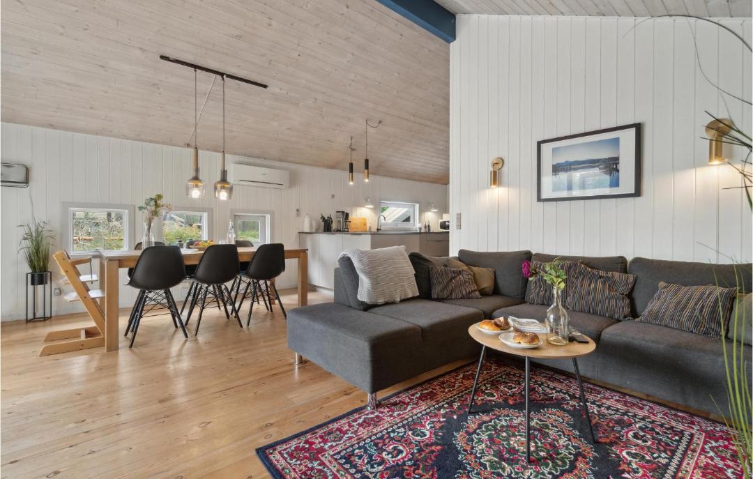 Photo of Others in Pedersker