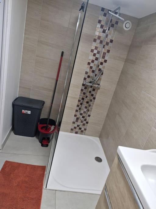 Photo of Bathroom in Valenciennes