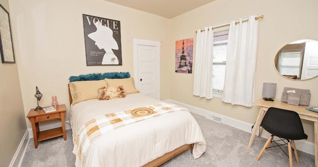 Photo of Bedroom in Walnut Street