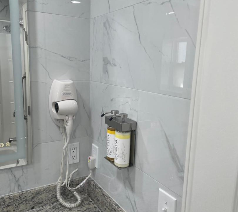 Photo of Bathroom in Etna