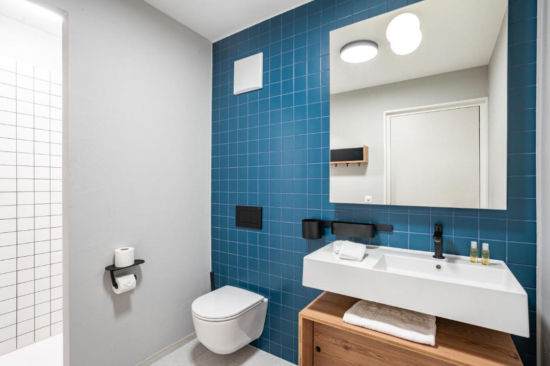 Photo of Bathroom in Vex