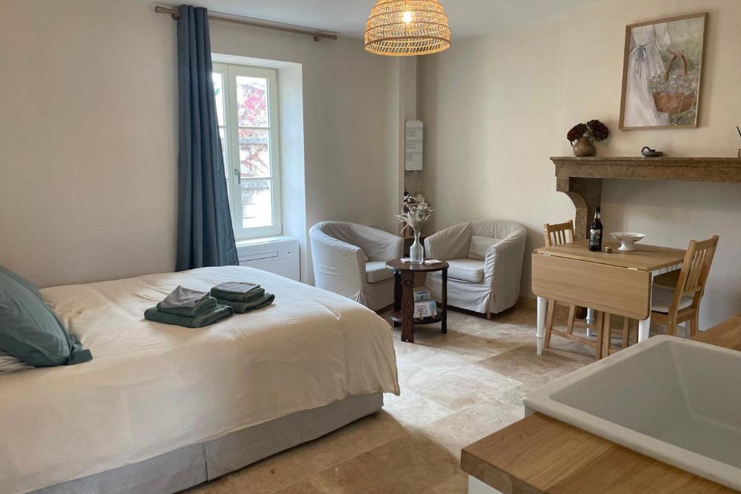 Photo of Bedroom in Pommard