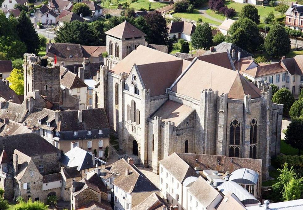 Photo of Buildings in Saint-Yrieix-la-Perche
