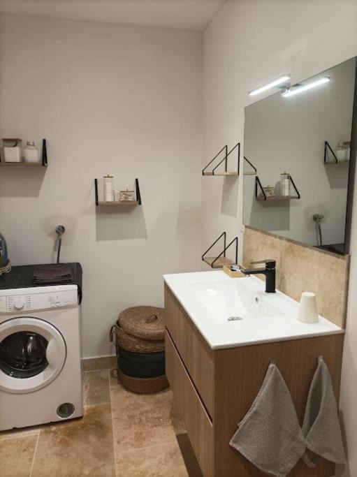 Photo of Bathroom in Saint-Yrieix-la-Perche