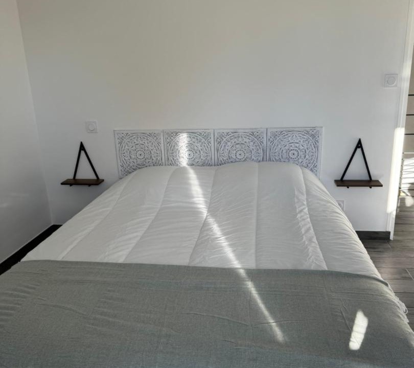 Photo of Bedroom in Plougoumelen